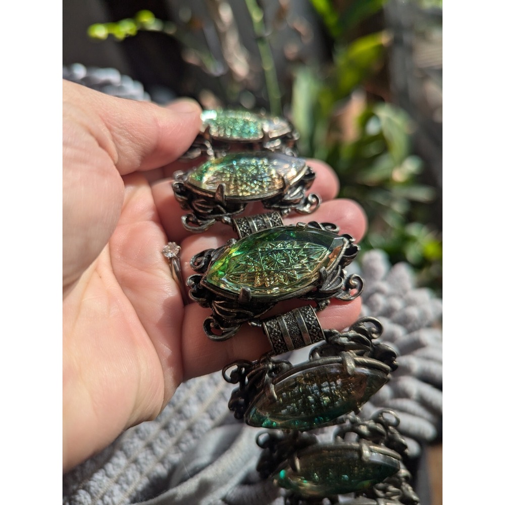 Vintage Elizabeth Morrey Etched Pressed Green Venetian Art Glass‎ Bracelet Rare